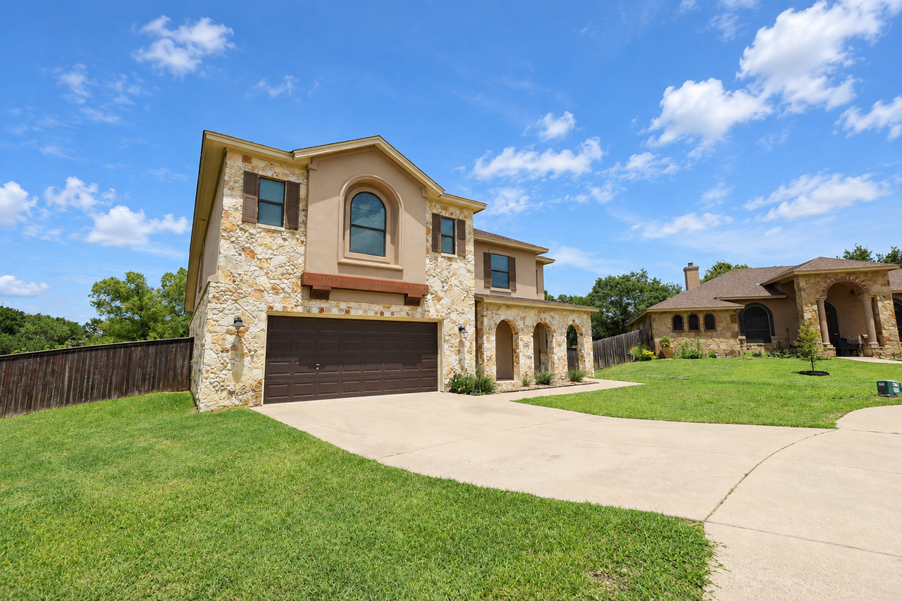 5405 Weeping Oak Dr - Photo 2 of 34