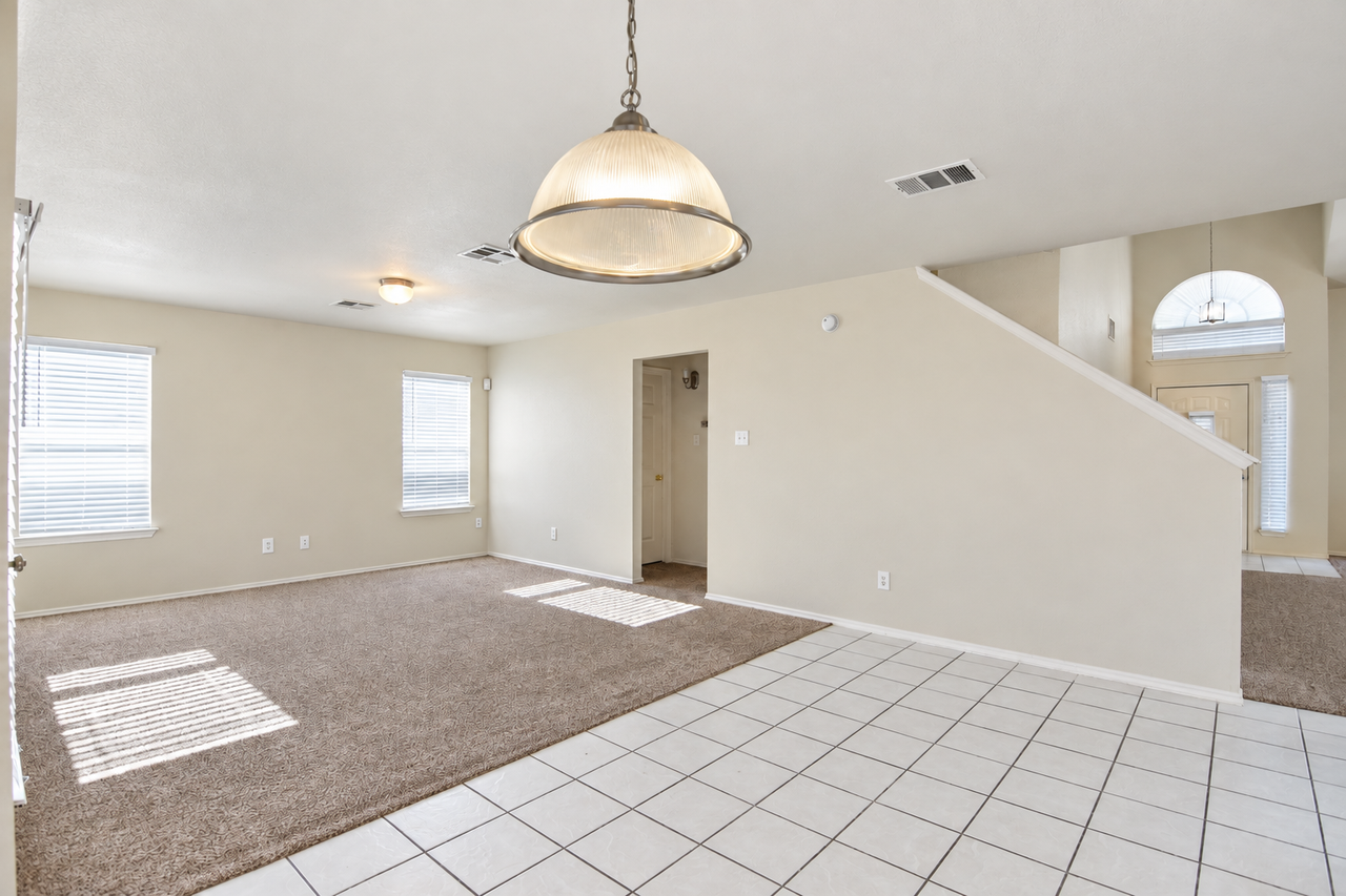 4607 Causeway Ct - Photo 7 of 25