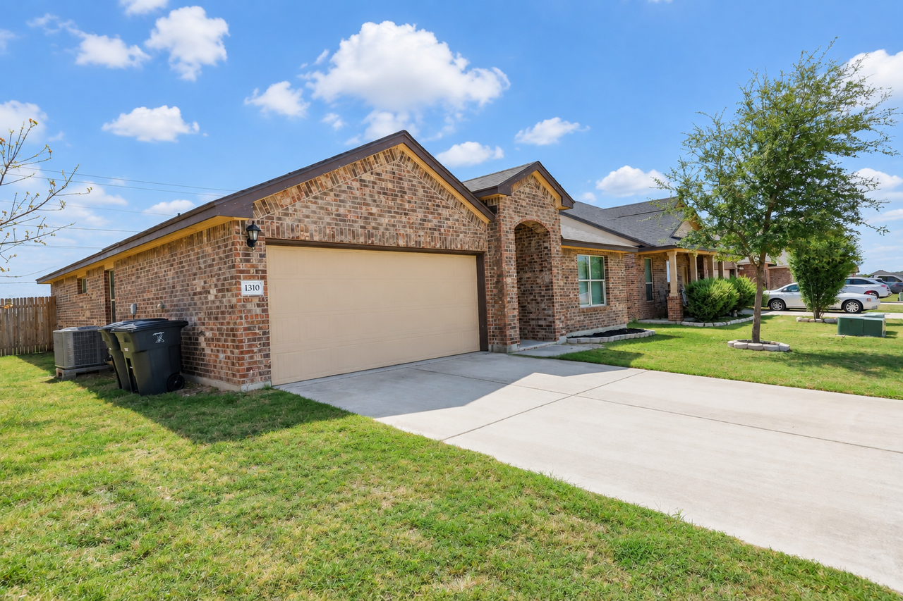 1310 Gigante Dr - Photo 2 of 19