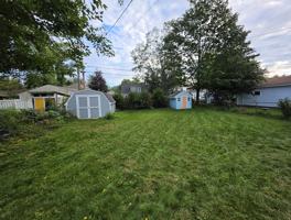 featured image of 112 E 24th St