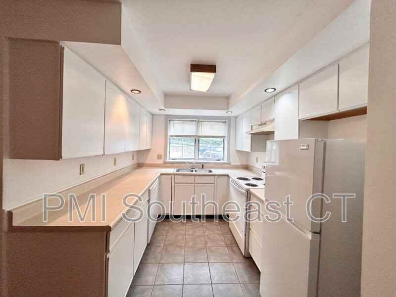 15 George St #33 - Photo 5 of 11