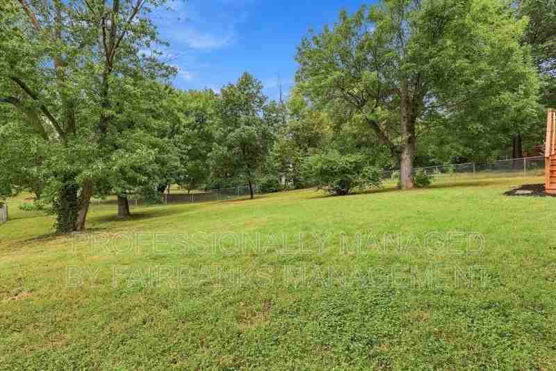 5224 England St - Photo 4 of 25