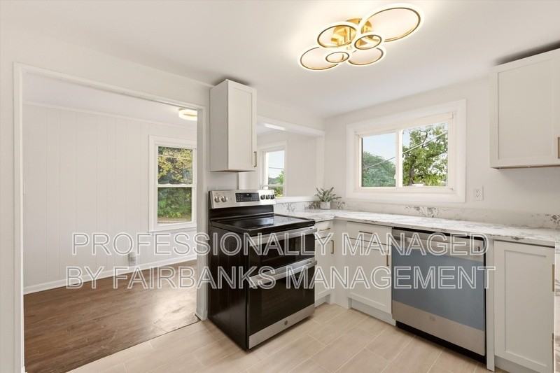 5224 England St - Photo 6 of 25