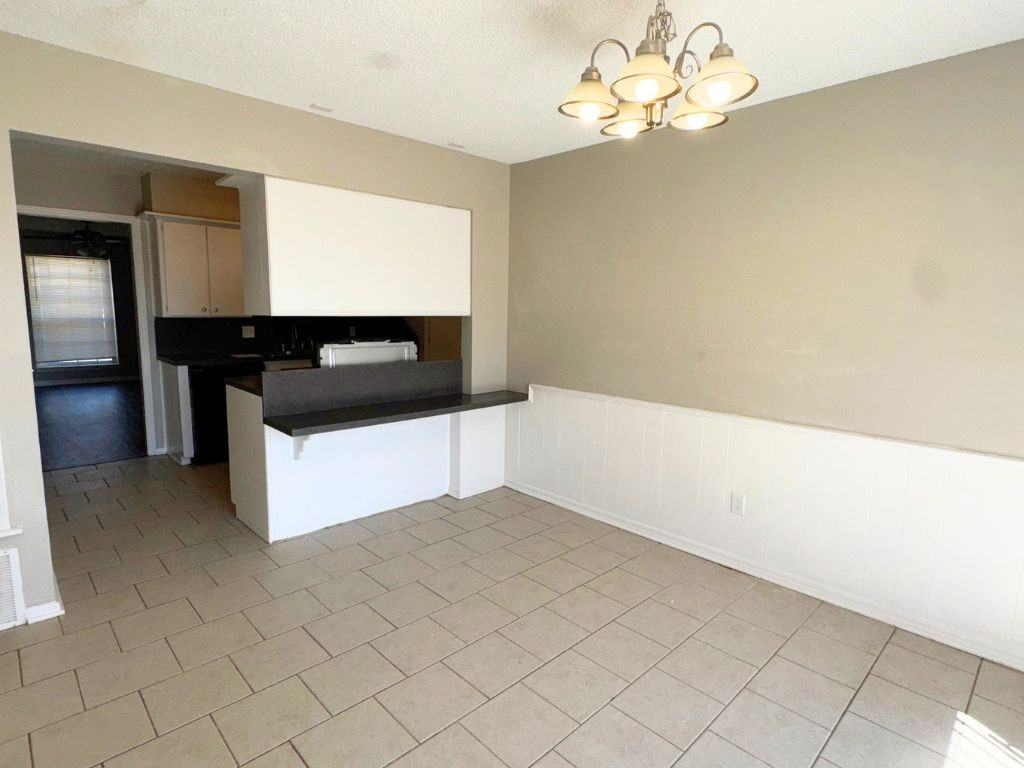 3128 Greenbrier Ter - Photo 6 of 20