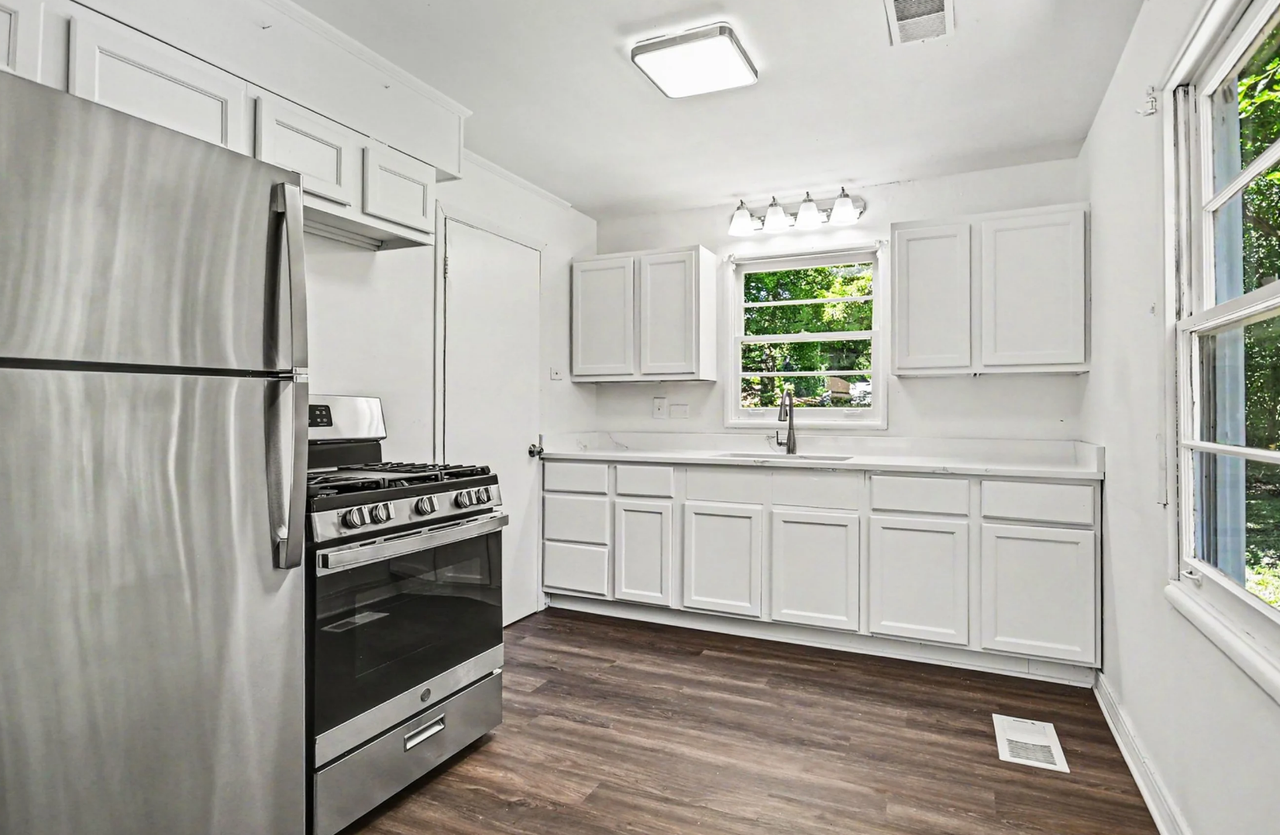 322 Indianwood Blvd - Photo 2 of 13