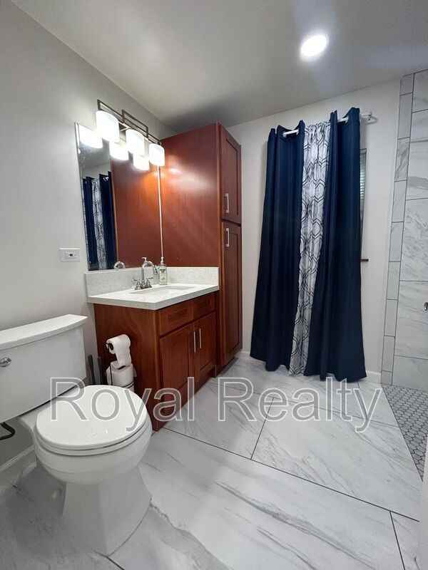 2755 Dow St - Photo 5 of 7