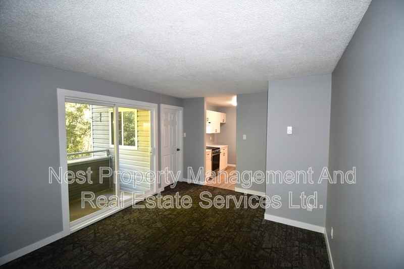 3030 Mcgill Cres #22