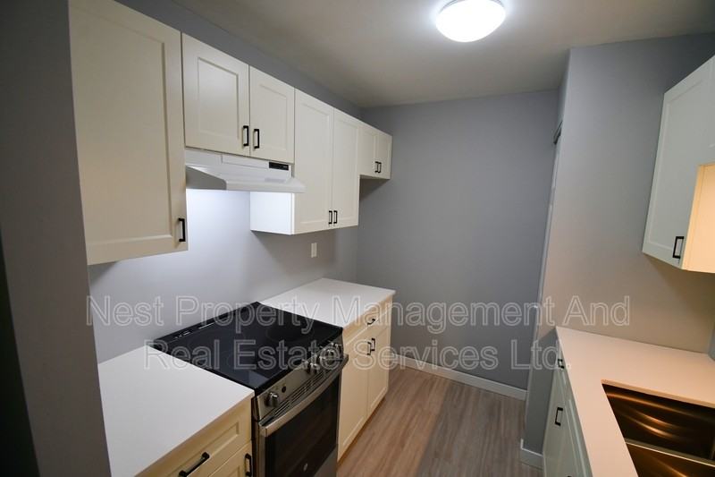 3030 Mcgill Cres #22 - Photo 5 of 14