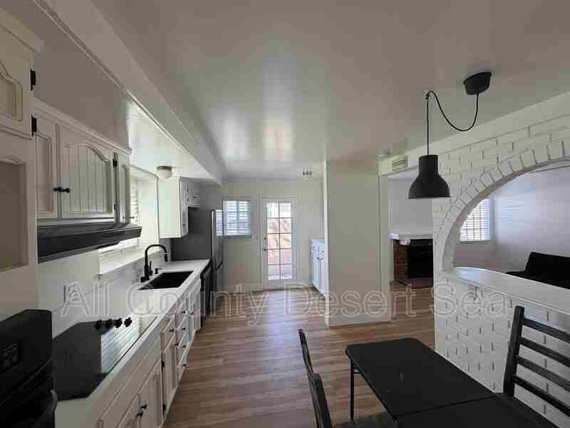 17542 Wrightwood Ln - Photo 3 of 22