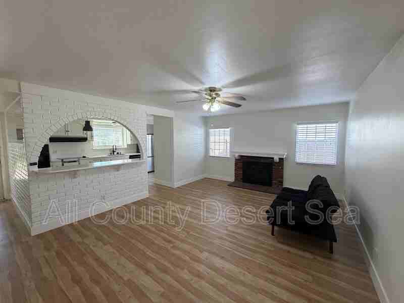 17542 Wrightwood Ln - Photo 4 of 22