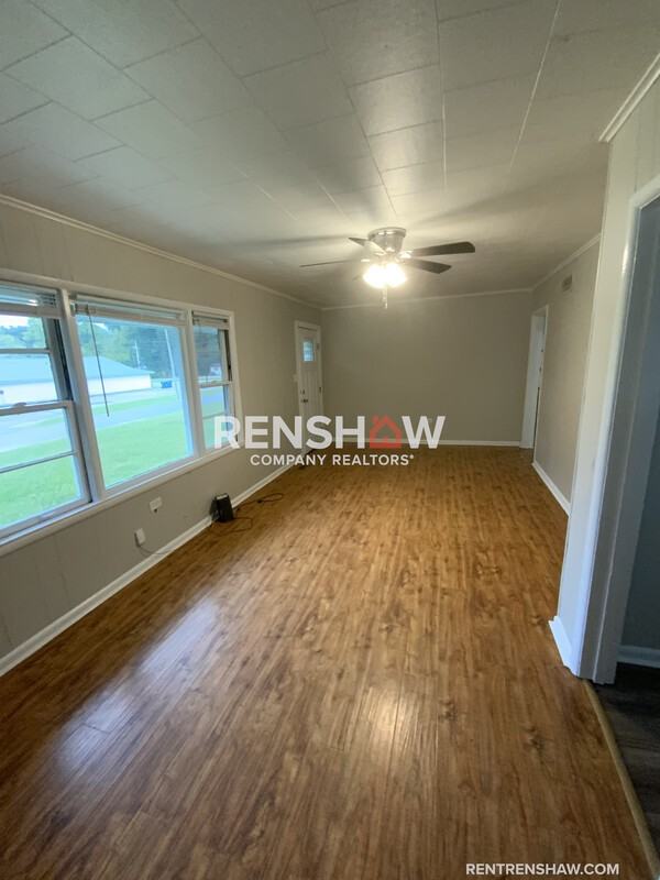 510 W Mill St - Photo 3 of 16