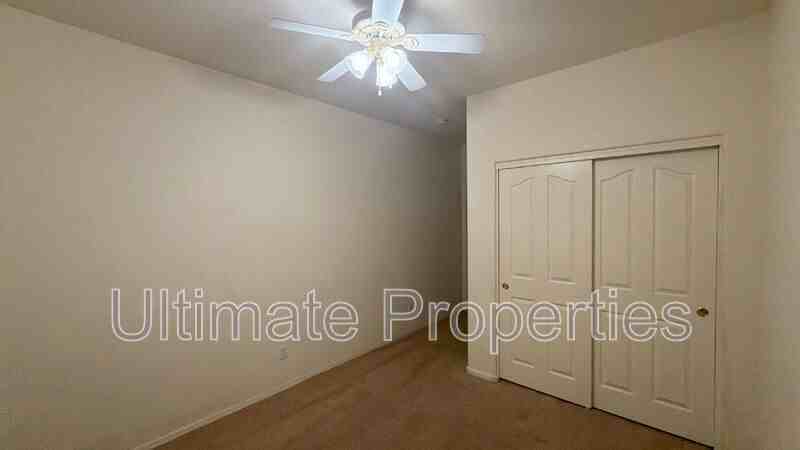 16984 W Southampton Rd - Photo 4 of 12