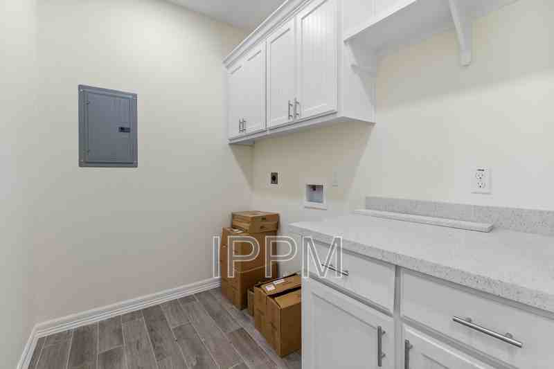 849 Trimpe Ln #AB - Photo 7 of 13