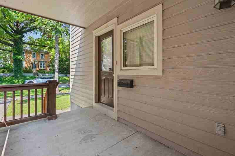 1216 Tennessee St - Photo 7 of 33