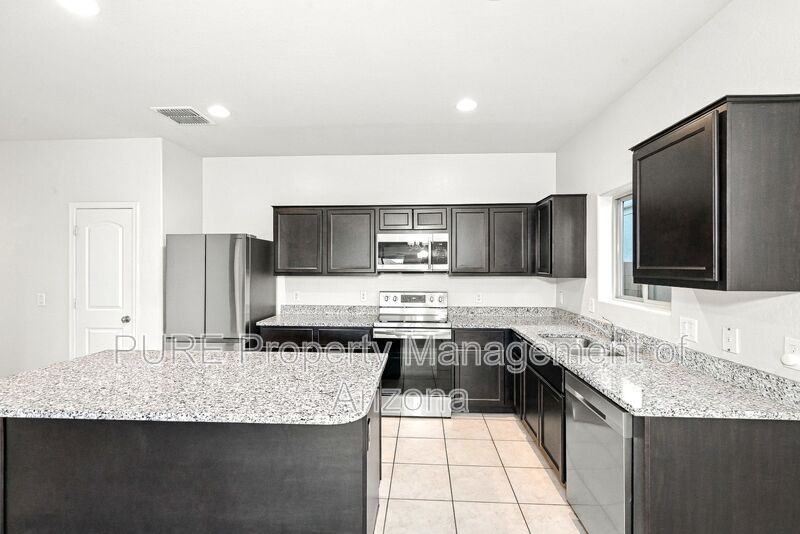 41852 W Allegra Dr - Photo 4 of 21