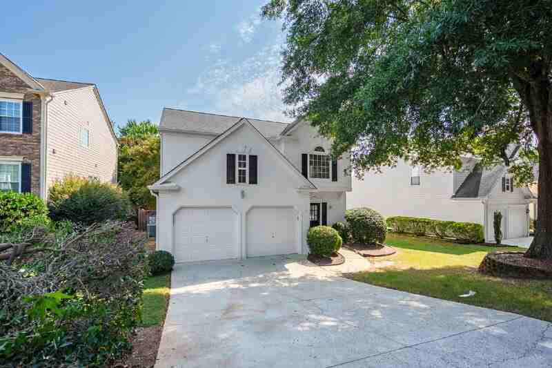 11705 Bentham Ct - Photo 3 of 35
