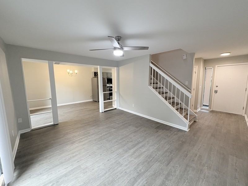 153 Wood Ct - Photo 2 of 24