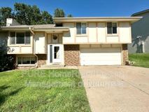 6723 Woodbine Cir - Photo 1 of 1