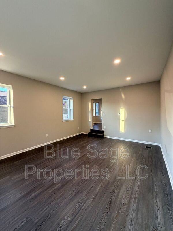 44 W Winona Ave - Photo 2 of 30