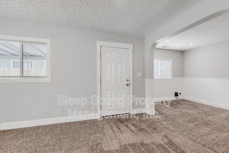 8441 Se Bush St #A - Photo 3 of 22