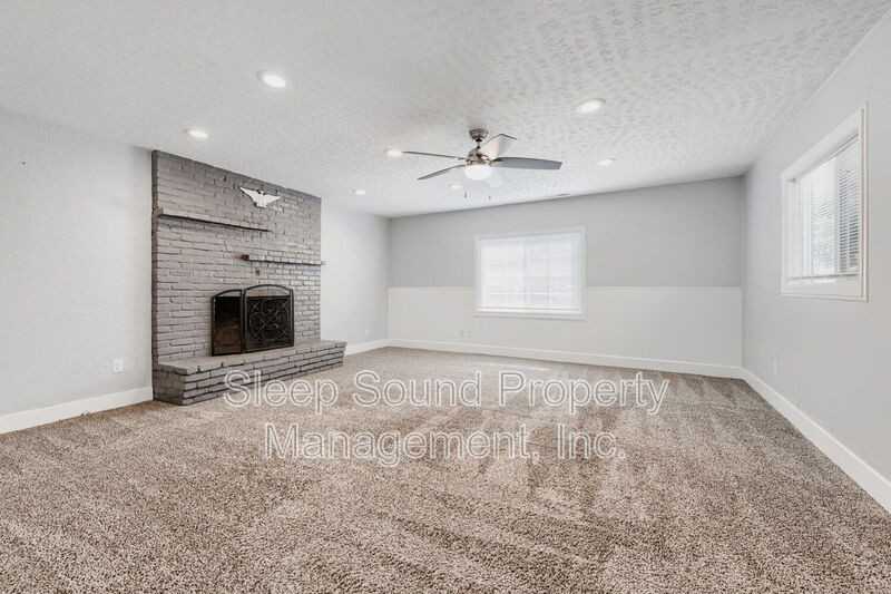 8441 Se Bush St #A - Photo 4 of 22