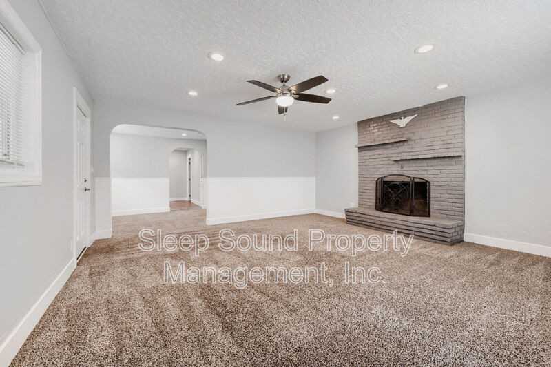 8441 Se Bush St #A - Photo 6 of 22