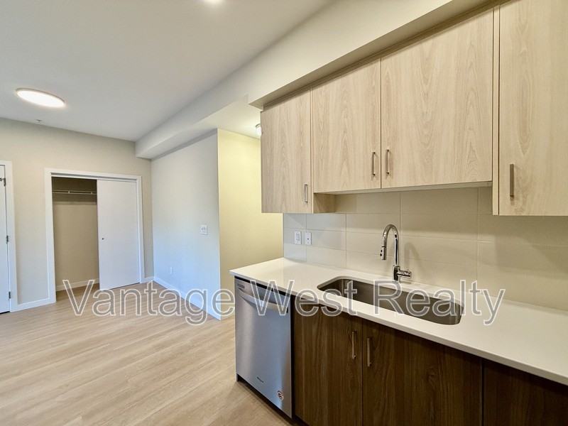 2301 Carrington Rd Null - Photo 4 of 24