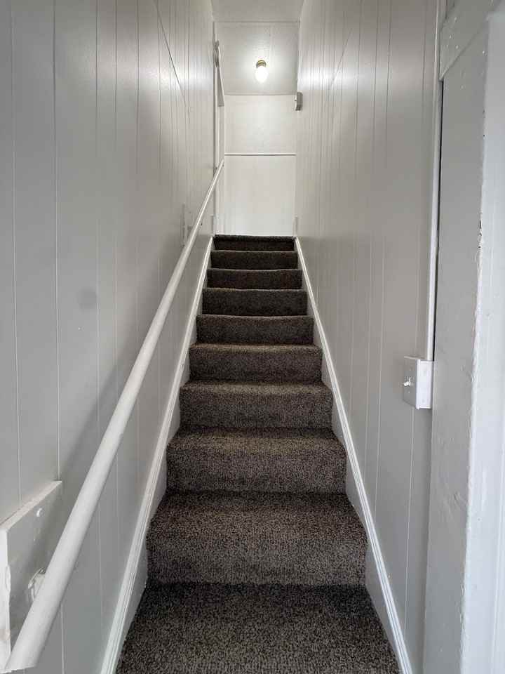 829 Wood St #829REAR - Photo 3 of 9