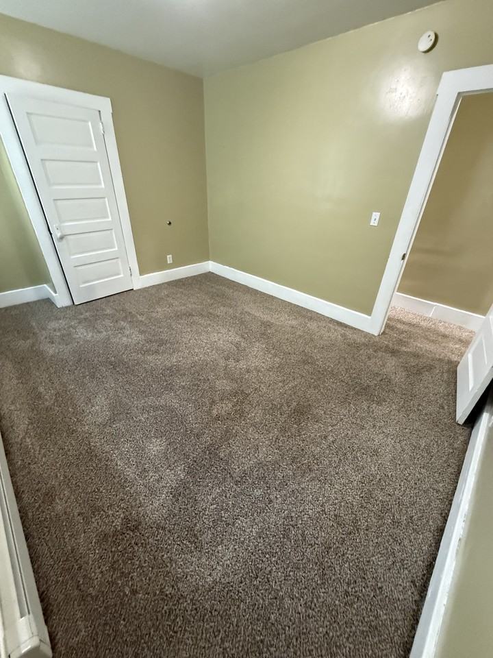 831 Wood St #831 - Photo 7 of 15