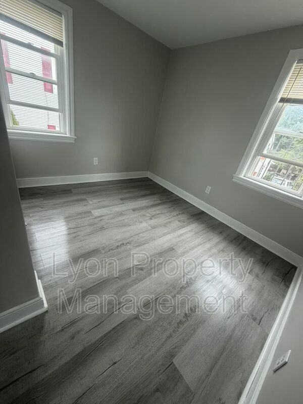 99 Langdon St #101UNIT2 - Photo 3 of 13