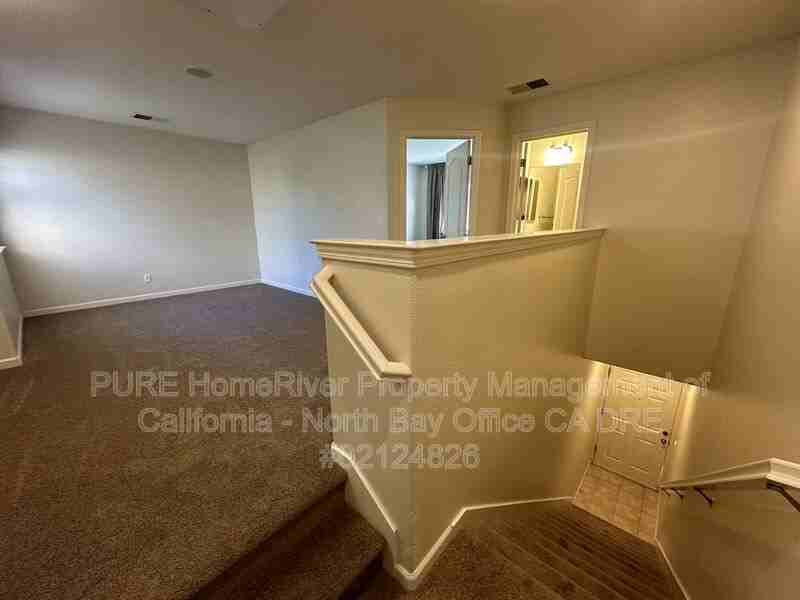 2218 Versailles St - Photo 2 of 14