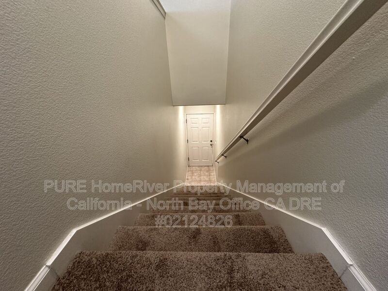 2218 Versailles St - Photo 4 of 14