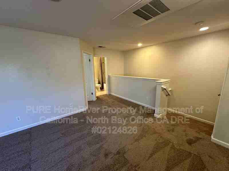 2218 Versailles St - Photo 5 of 14