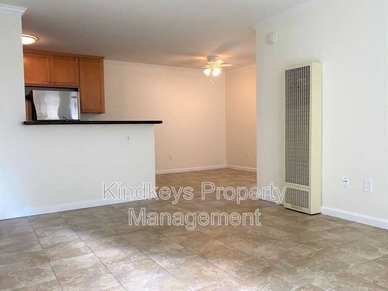 748 Florida St - Photo 2 of 12