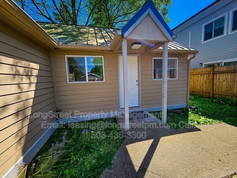 4553 Ne 105th Ave #2 - Photo 2 of 19