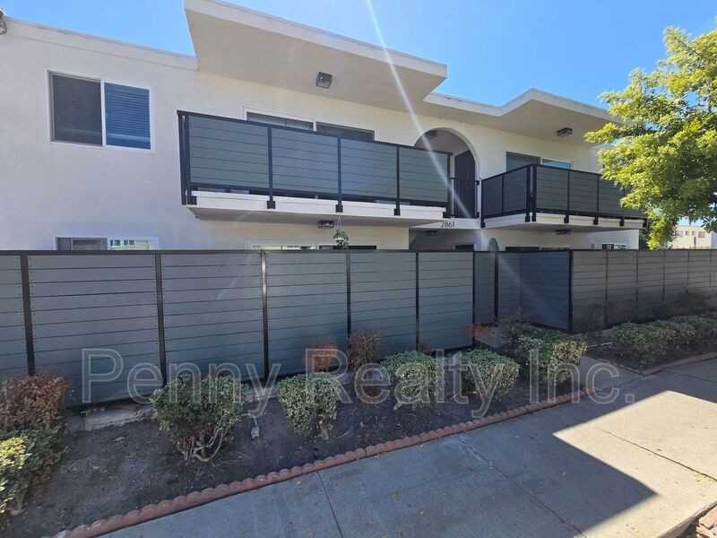 2861 Polk Ave #4 - Photo 6 of 33
