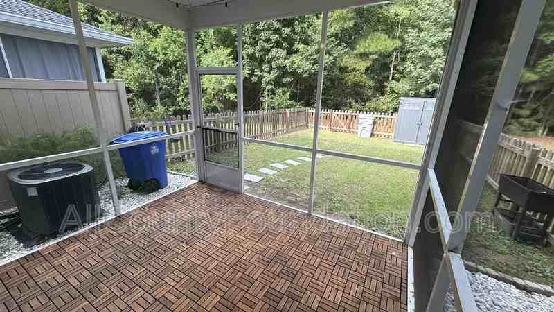 5112 Park Creek Ave - Photo 4 of 17