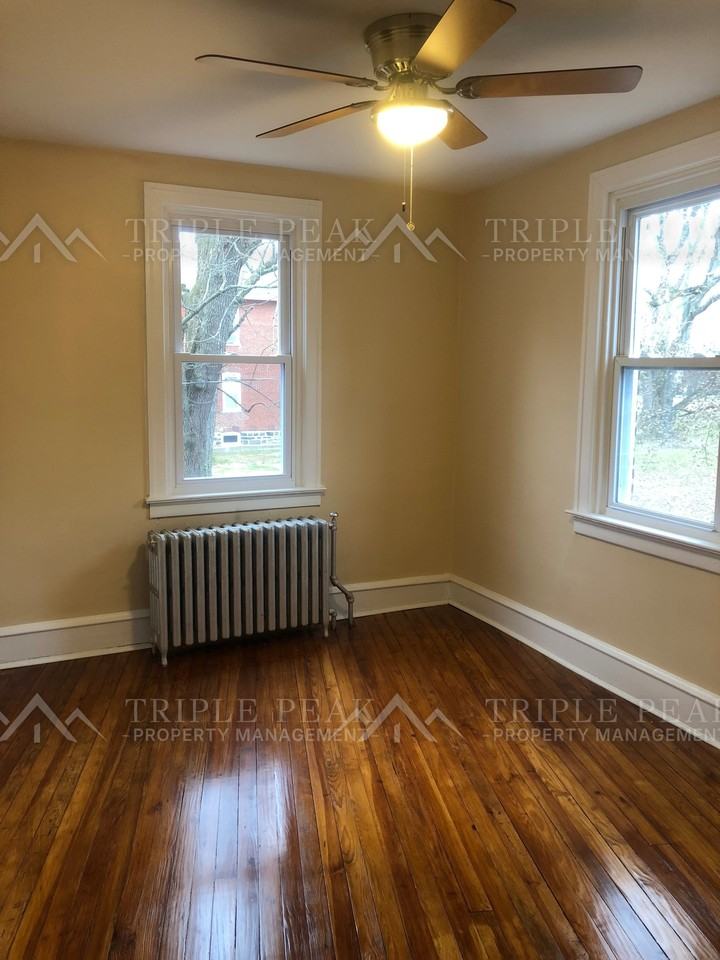 74 Bartram Ave, Lansdowne, PA - Photo 4 of 10