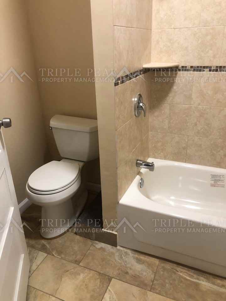 74 Bartram Ave, Lansdowne, PA - Photo 7 of 10