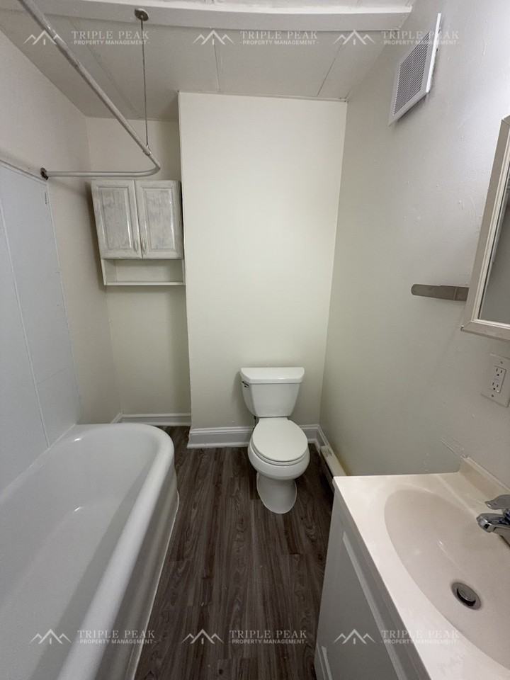713 Pusey Ave, Collingdale, PA - Photo 2 of 6