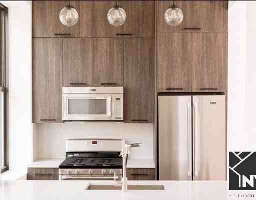 Murray St #25G - Photo 3 of 4