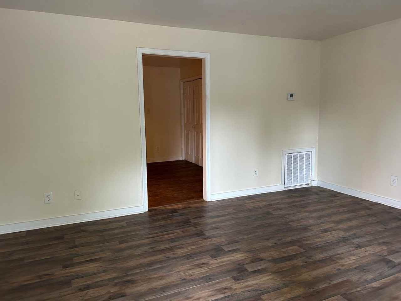 120 Pike Ave - Photo 3 of 10