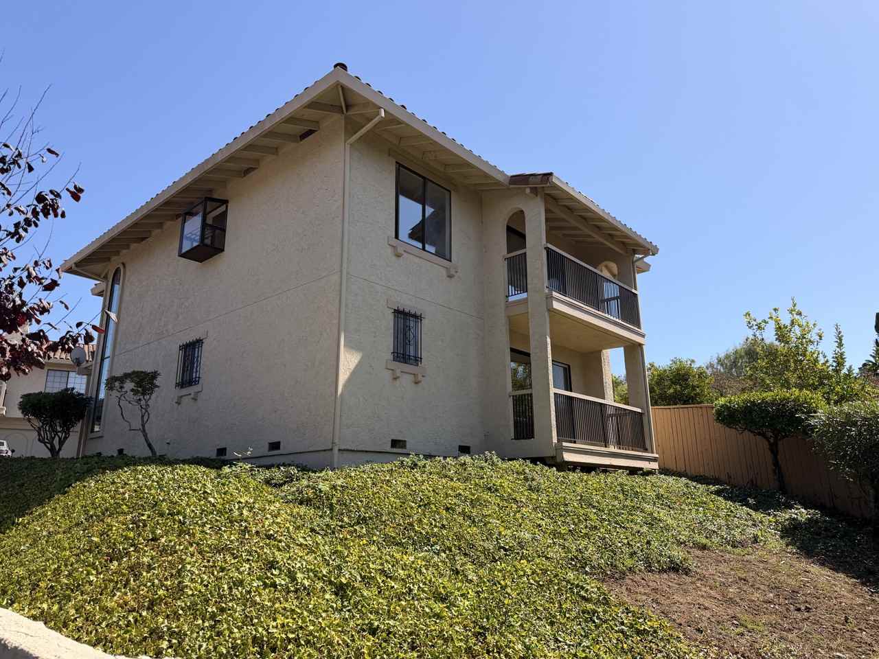 3203 Jose Ct - Photo 2 of 18