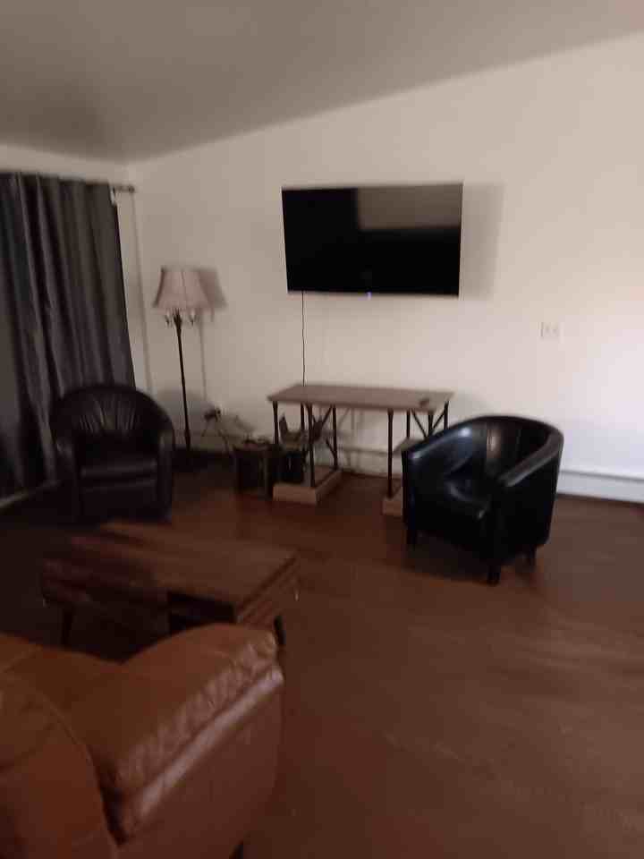 208 Deerfield Dr - Photo 5 of 18