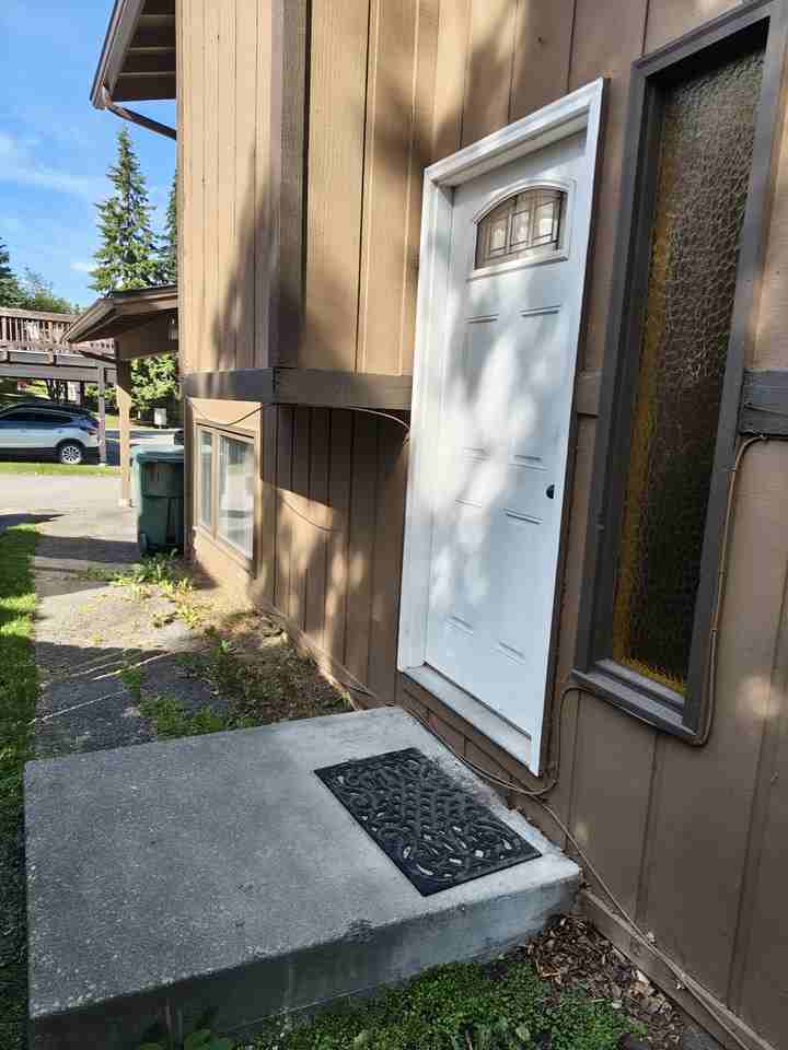 208 Deerfield Dr - Photo 6 of 18