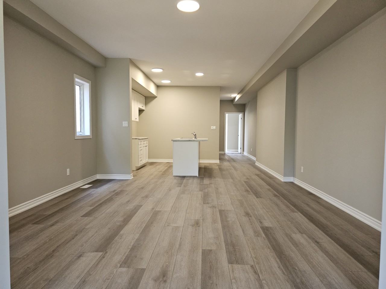 35 Superior St - Photo 4 of 21