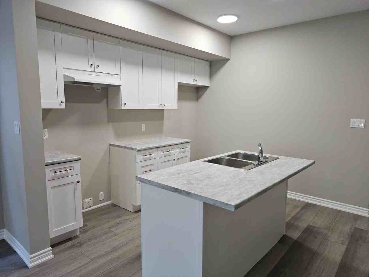35 Superior St - Photo 6 of 21