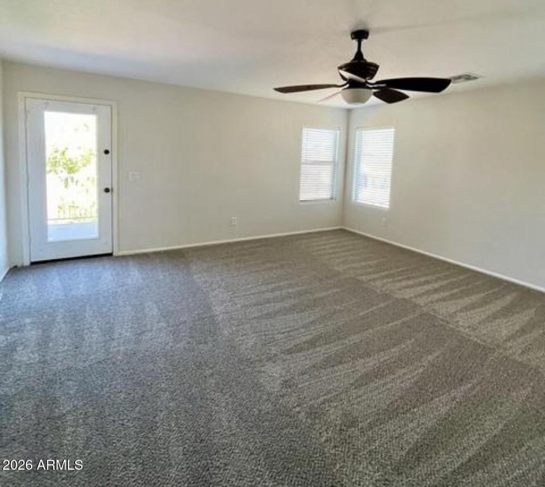 722 E Saddle Way - Photo 5 of 7