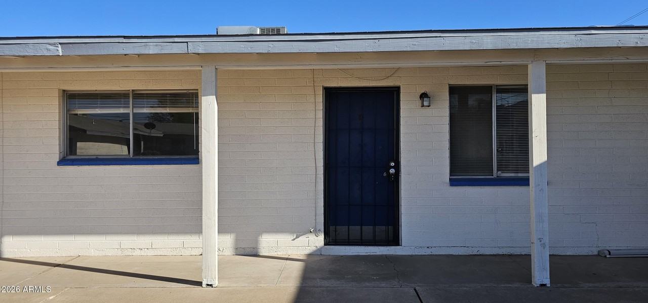 110 S Allen #A - Photo 3 of 13
