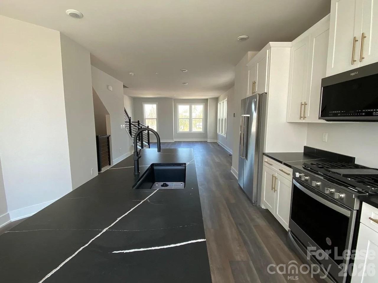 535 W Tremont Ave - Photo 3 of 19